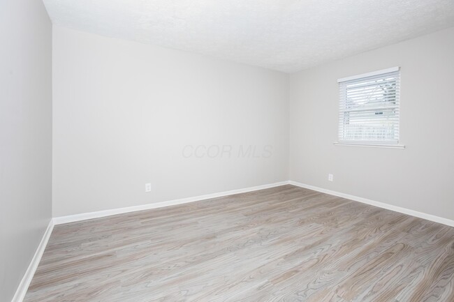 Building Photo - 1638 Clyde Pl