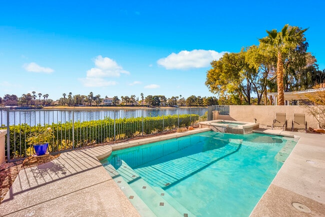 Building Photo - 2533 Seascape Dr