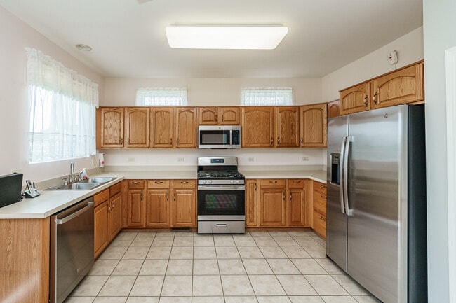 Building Photo - 12960 Big Horn Dr