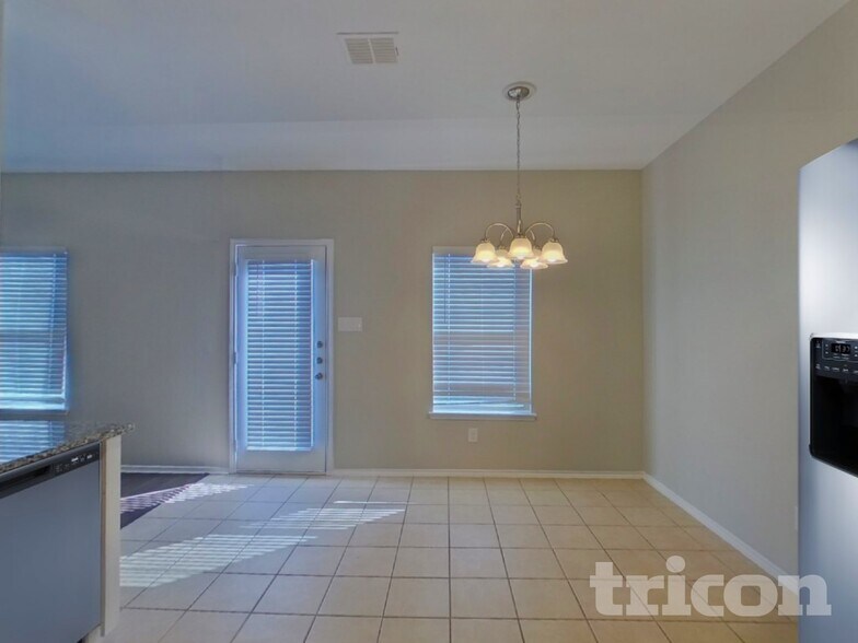 Building Photo - 12417 Worthington Ln