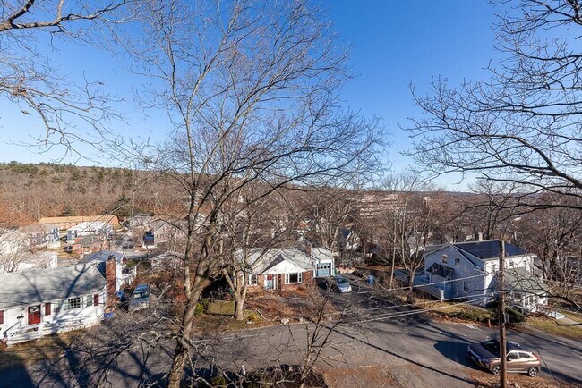 Building Photo - 48 Caldwell Rd