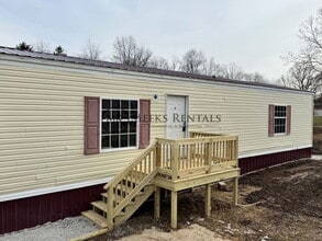 Building Photo - 74 Richardson Ln