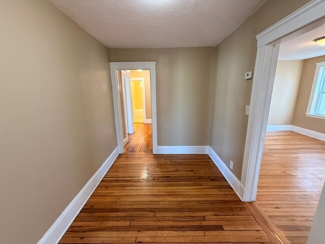 Building Photo - 25 Ronan St