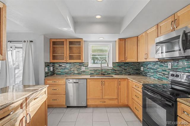 Building Photo - 13743 E Marina Dr