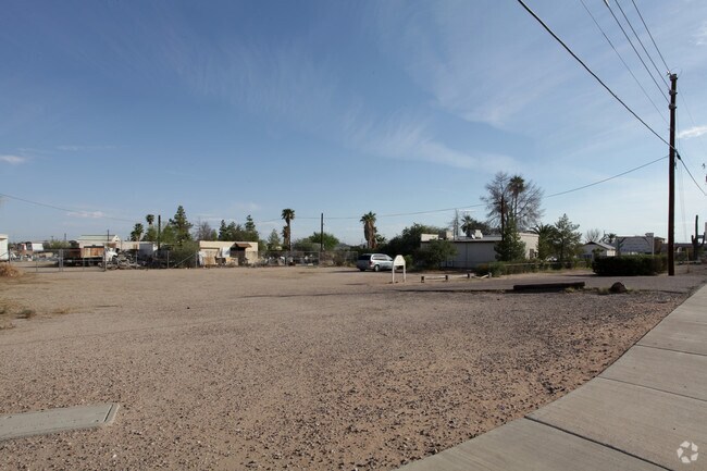 Building Photo - 716 W Gila Bend Hwy