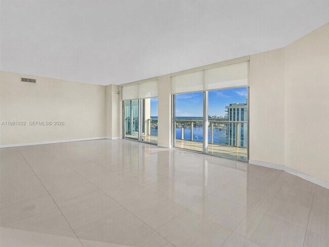 Building Photo - 17301 Biscayne Blvd