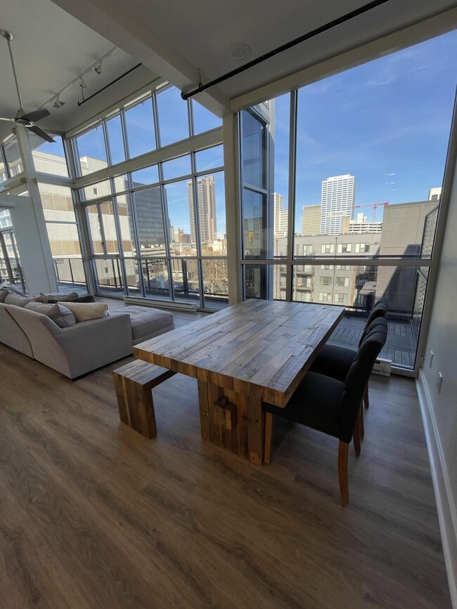 Building Photo - 199 S 5th St