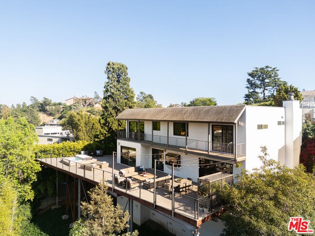 Building Photo - 3360 Ley Dr