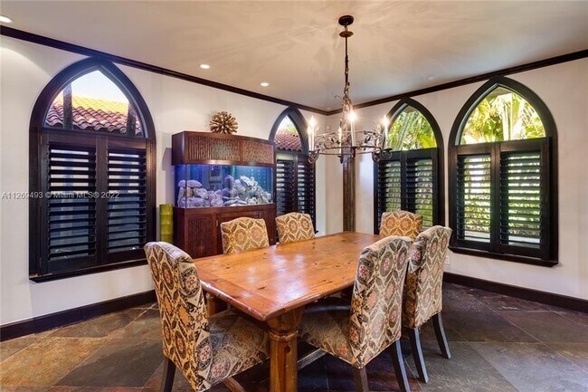 Building Photo - 3725 Sheridan Ave