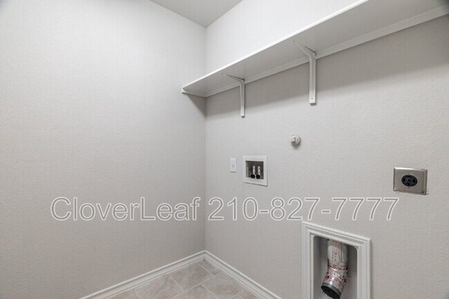 Building Photo - 22142 Pivot Point