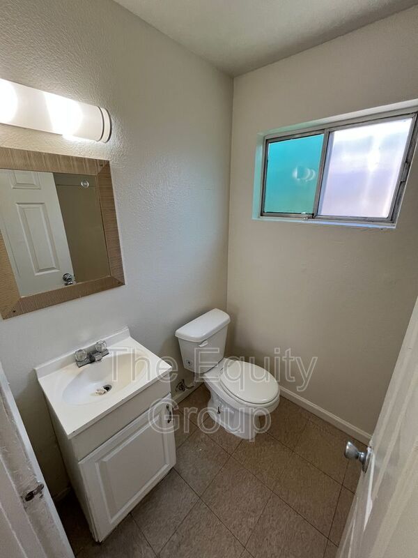 Building Photo - 9318 Rd 236