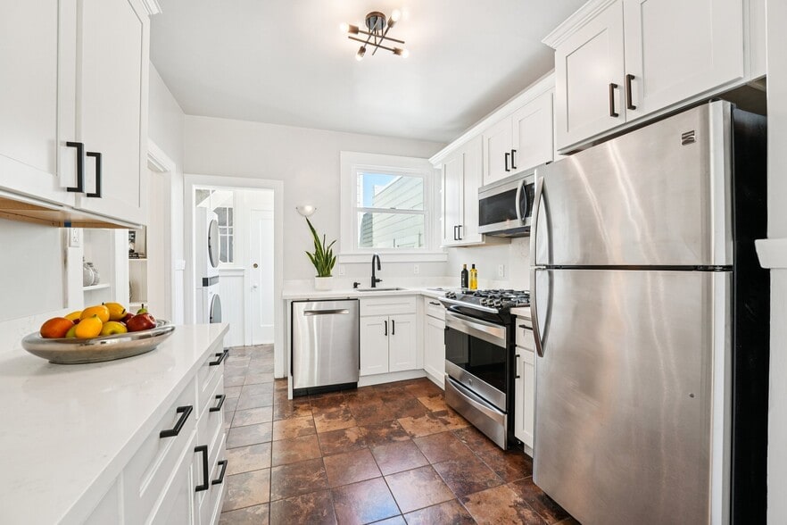 Building Photo - 3967 18th St