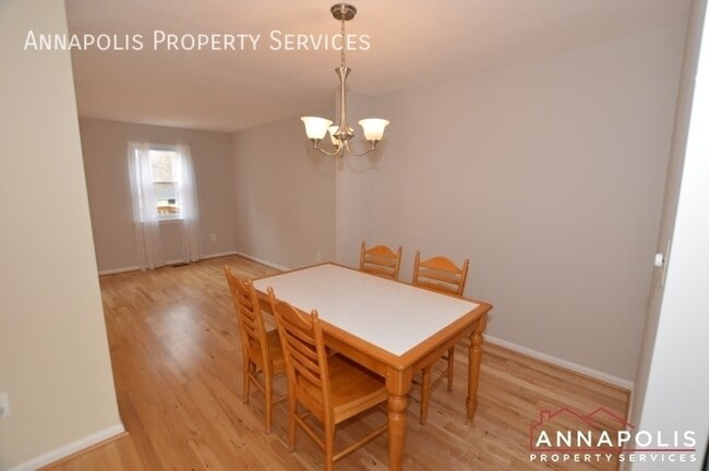 Building Photo - 558 Melissa Ct