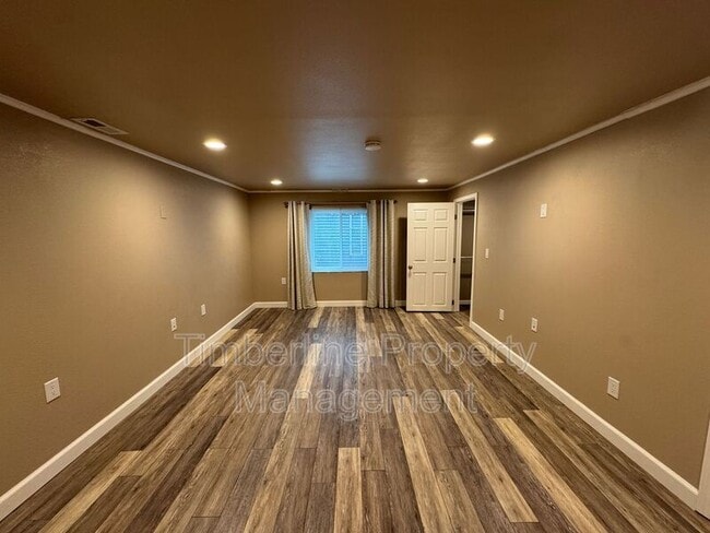 Building Photo - 203 Saddlemountain Rd