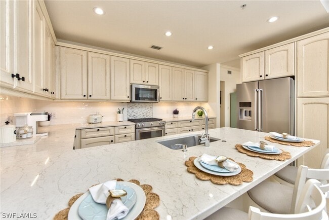 Building Photo - 9242 Tesoro Ln