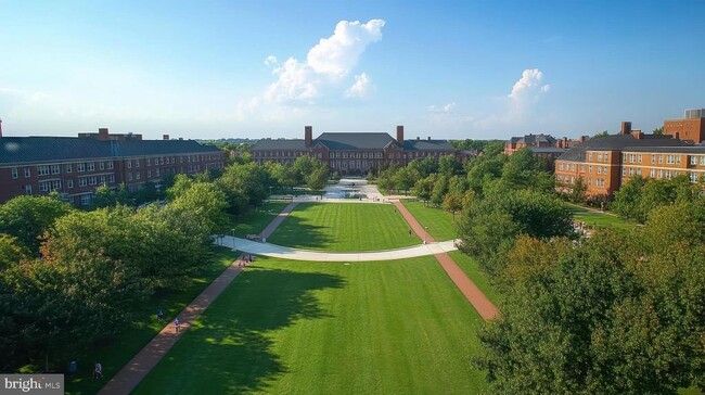 Building Photo - 6012 Westchester Park Dr