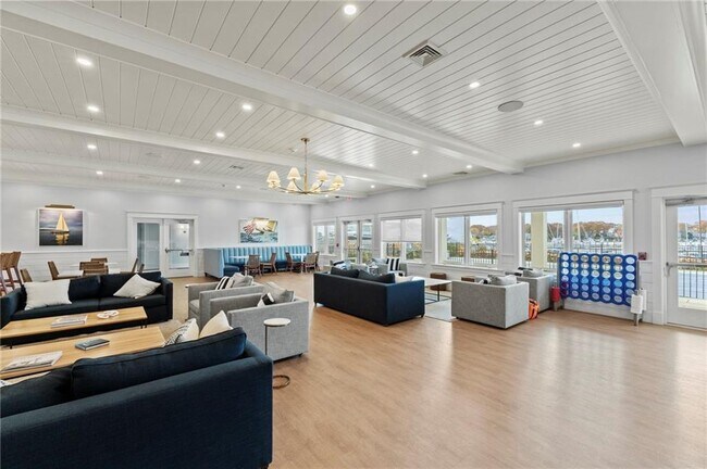 Building Photo - 1 Rodeo Dr