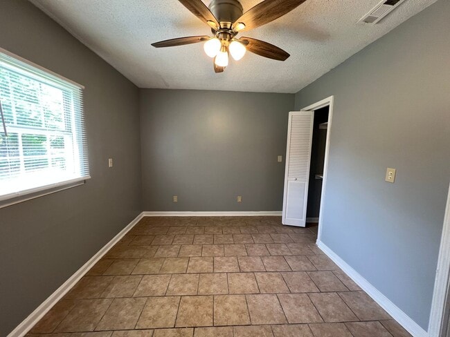 Building Photo - Home for Rent in Montgomery