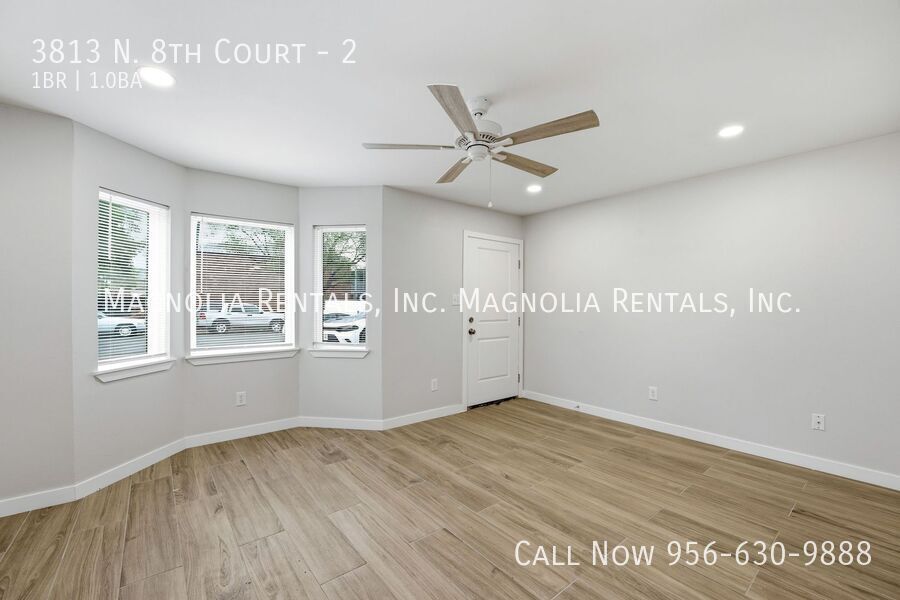 Building Photo - 3813 N 8th Ct