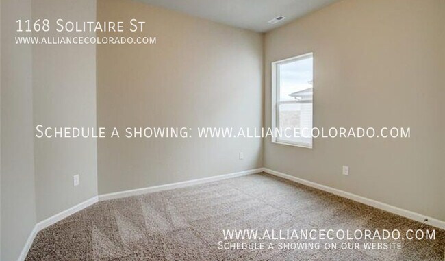 Building Photo - 1168 Solitaire St
