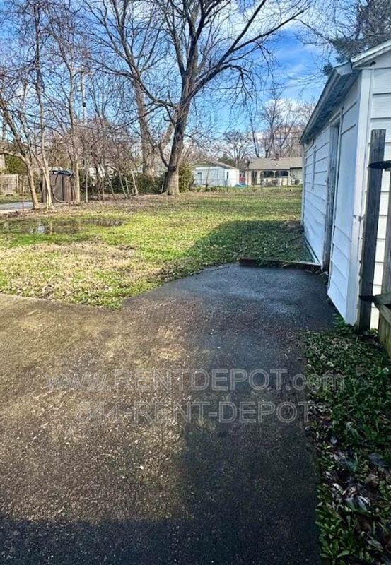 Building Photo - 3119 Kensington Ave