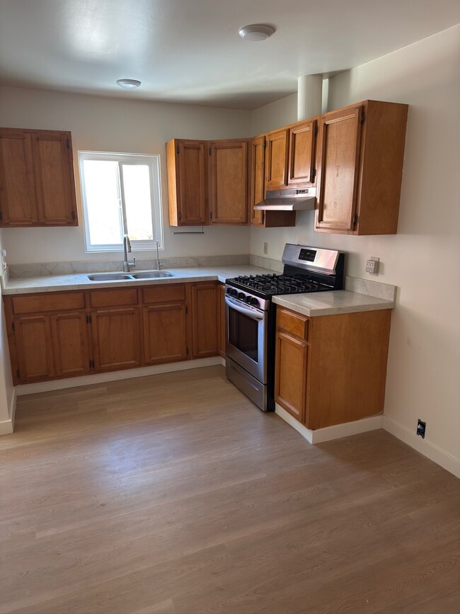 Building Photo - 2110 Glendale Blvd