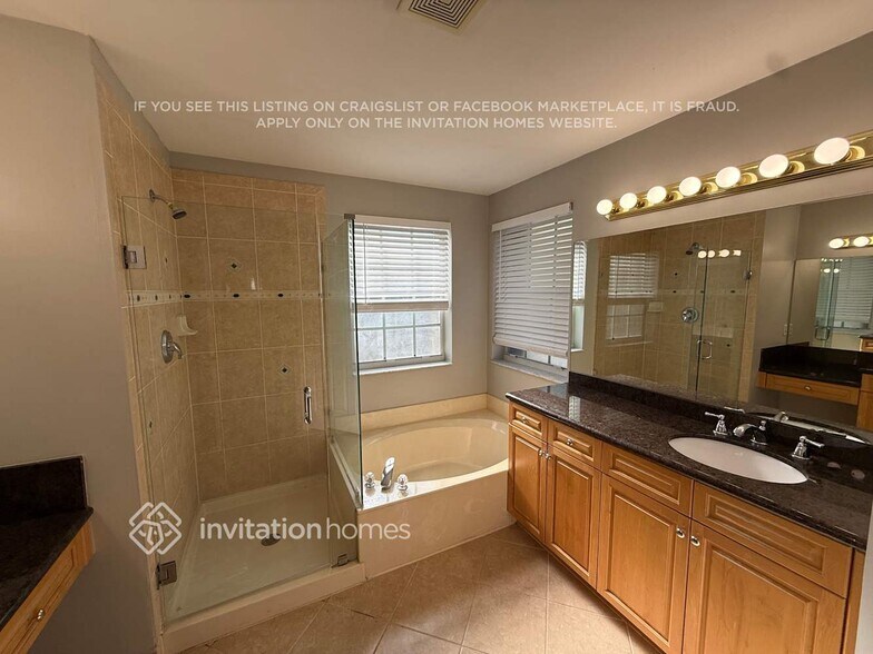 Building Photo - 1231 Oakwater Dr
