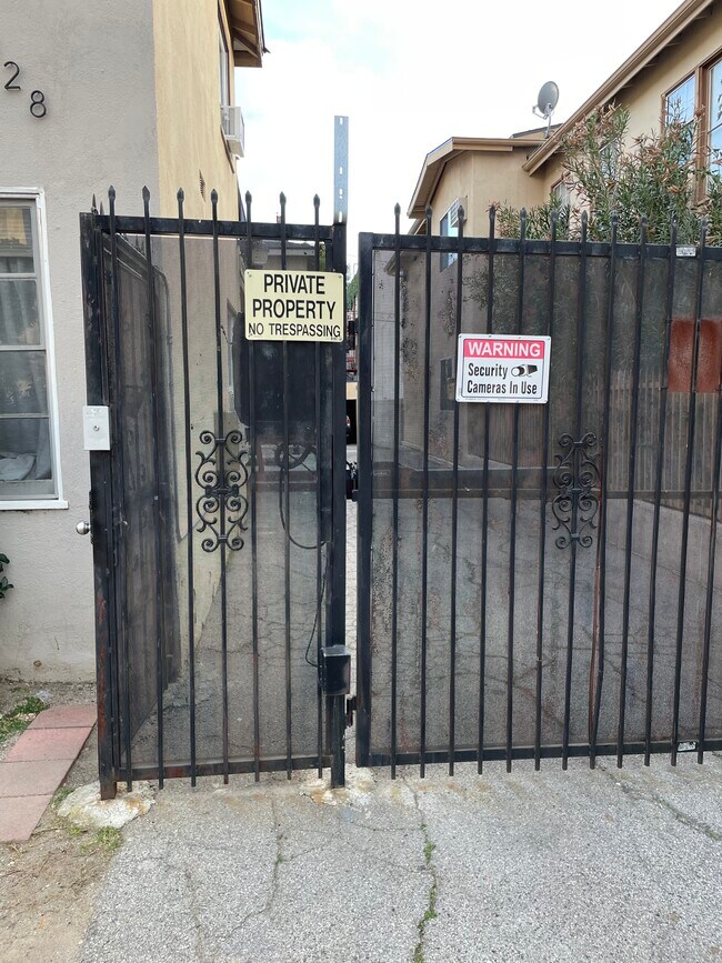 Security Gate - 6128 De Longpre Ave