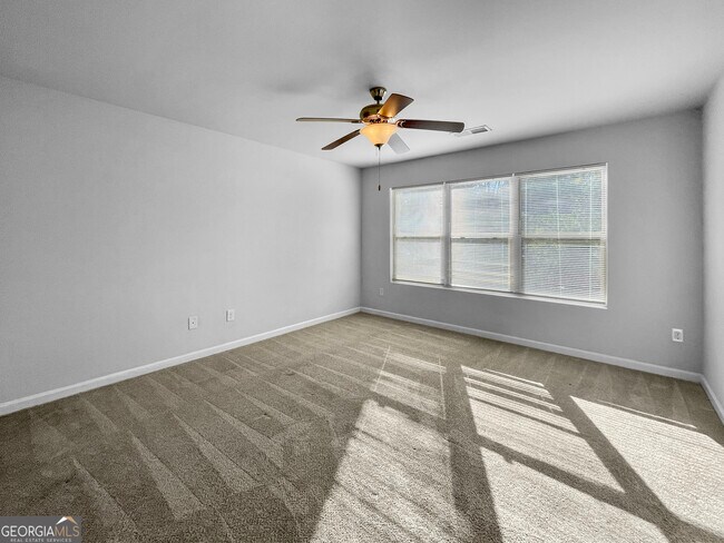 Building Photo - 116 Daisy Cir