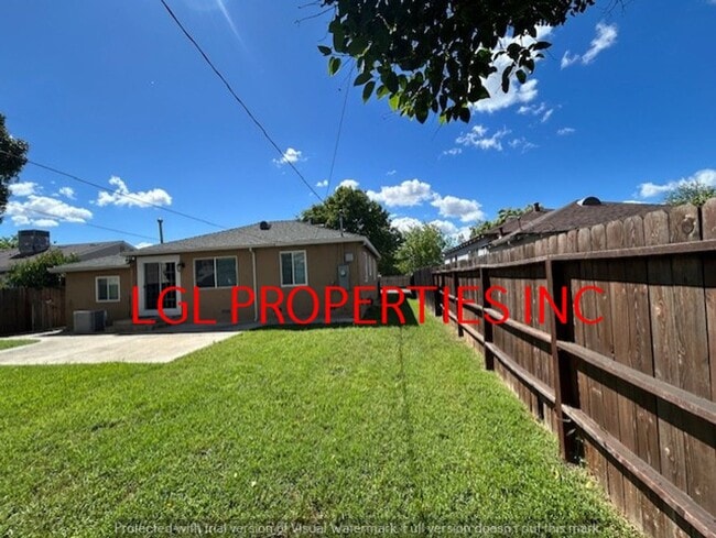 Building Photo - 6207 Booth Ln