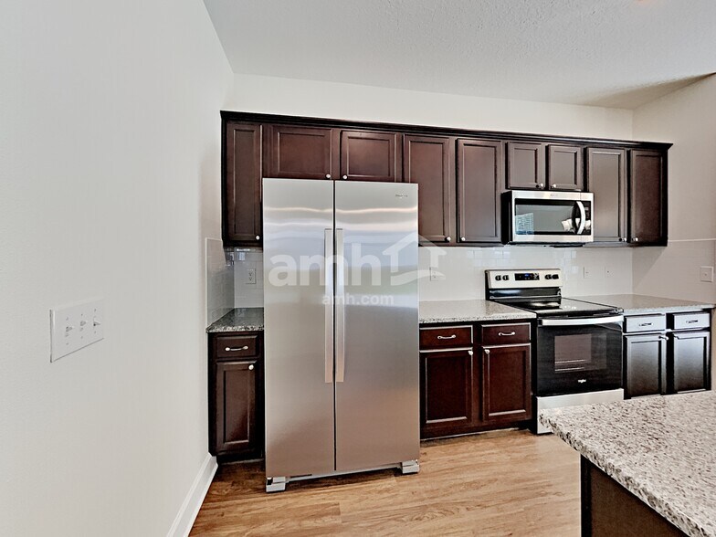 Building Photo - 2805 Wilder Meadows Ln