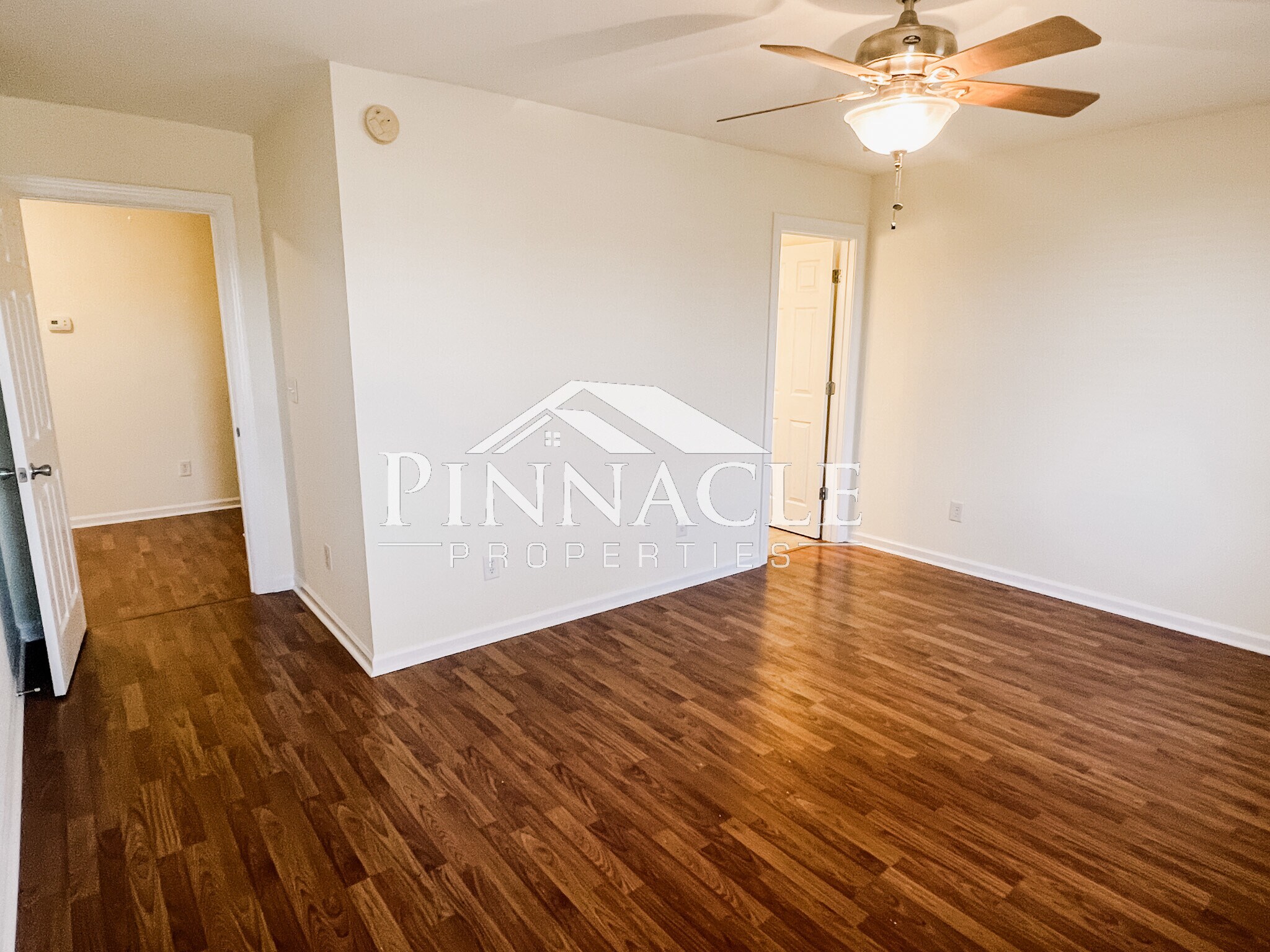Building Photo - 208 Colonnade St