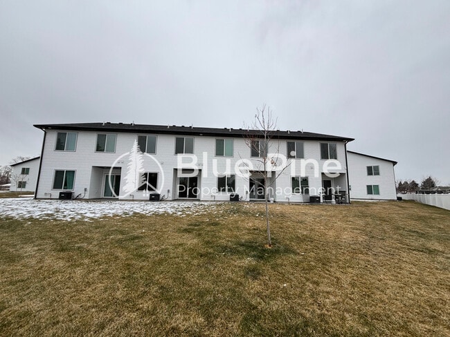 Building Photo - 2391 Caliber Pl