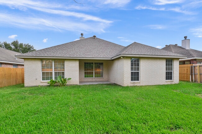 Building Photo - 4407 Pickering Pl