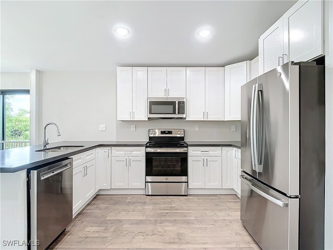 Building Photo - 2511 Storter Ave