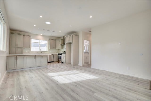 Building Photo - 10343 Jardine Ave