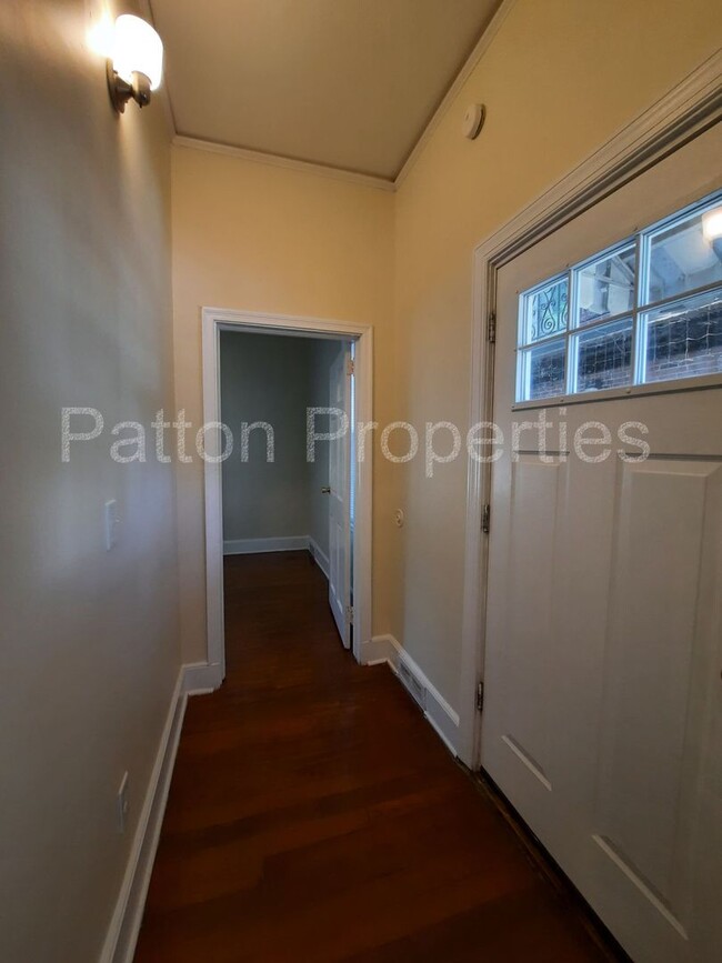 Building Photo - 1430/1432/1434 Gregg Street - Inside CoC -...