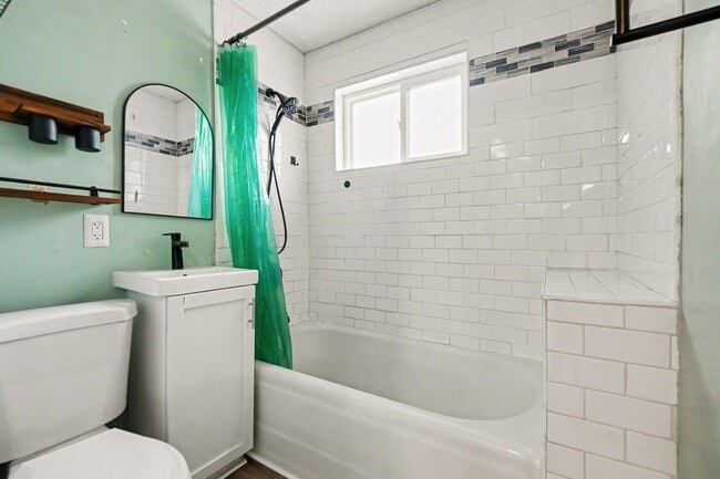 Building Photo - 2818 N 45th St