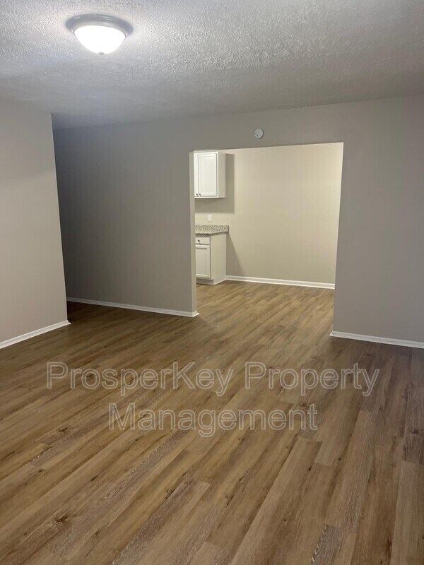 Building Photo - 2428 Palmetto St