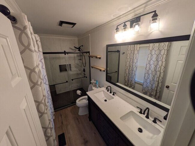 Building Photo - 3BD/2BA Single Family Home in Hickory, NC!