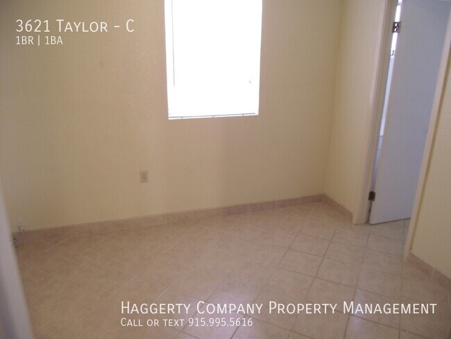 Building Photo - 3621 Taylor-C