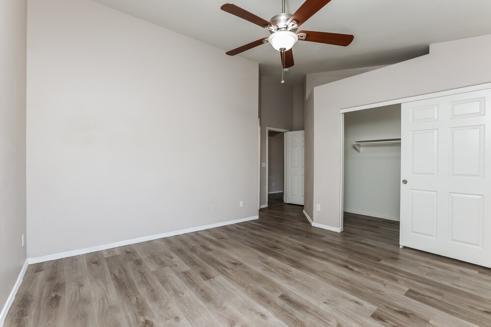 Building Photo - 5307 N 79th Dr