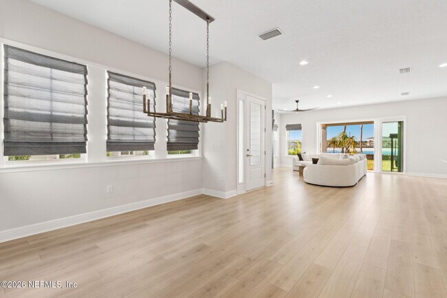 Building Photo - 401 Marquesa Cir