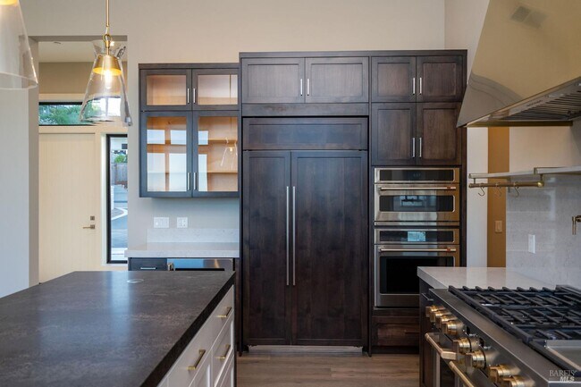 Building Photo - 3842 Horizon View Way