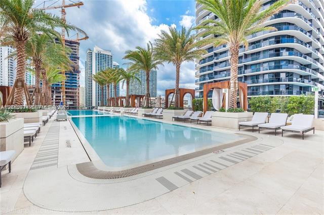 Building Photo - 801 S Miami Ave