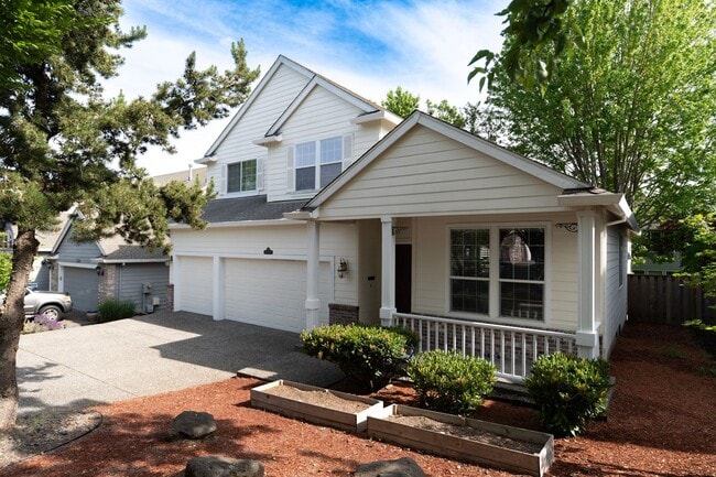 Building Photo - 16130 SW Loon Dr