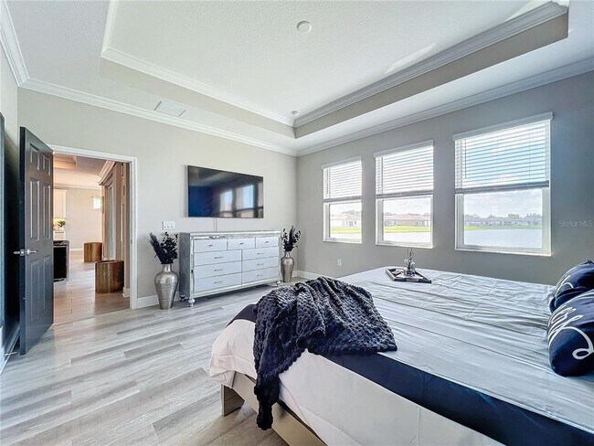 Building Photo - 5559 Trevesta Pl