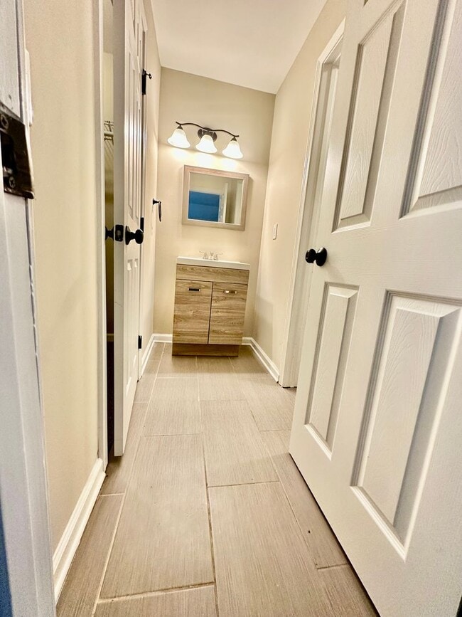 Building Photo - Atlanta Rental
