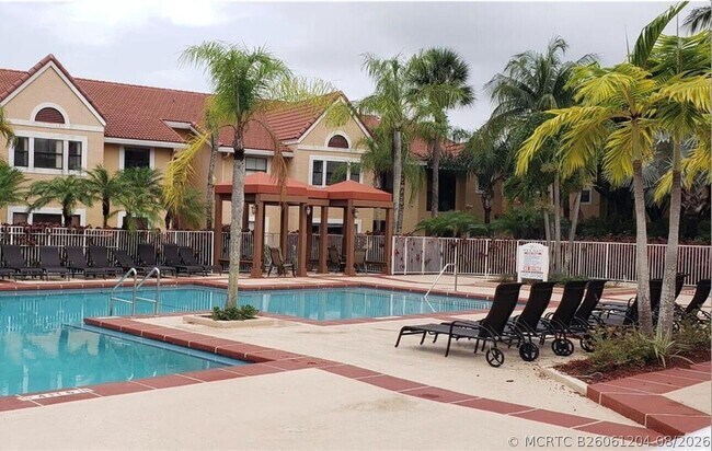 Building Photo - 10581 SW 155th Ct