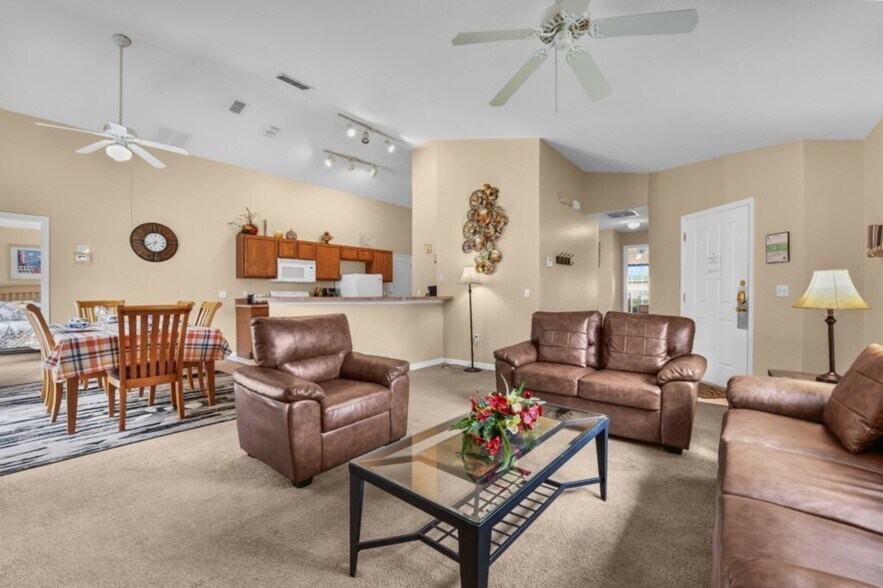 Building Photo - 508 Reserve Dr